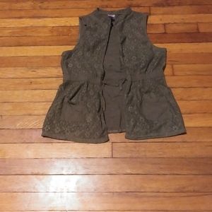 Girls Green Laced Top Size Large 14/16